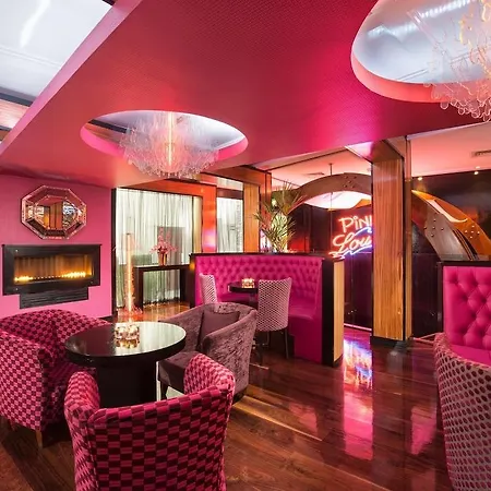 The Ross Hotel 4*