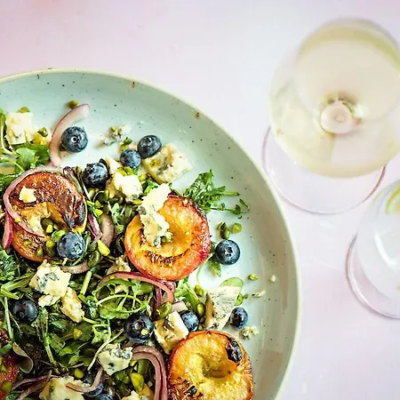 The Ross Hotell Cill Airne