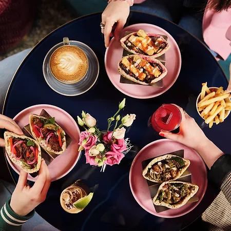 The Ross Hotell Cill Airne